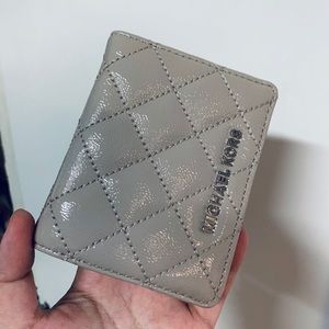 Michael kors cement shining leather wallet